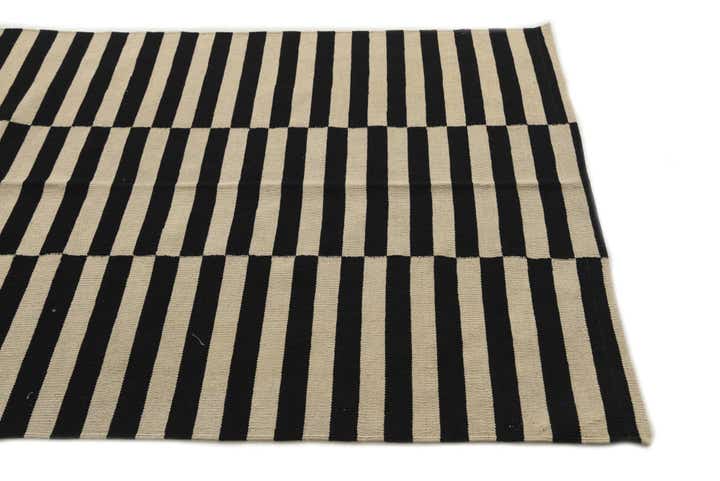 4' 1 x 5' 10 Hand Woven Kilim Modern Wool Rug