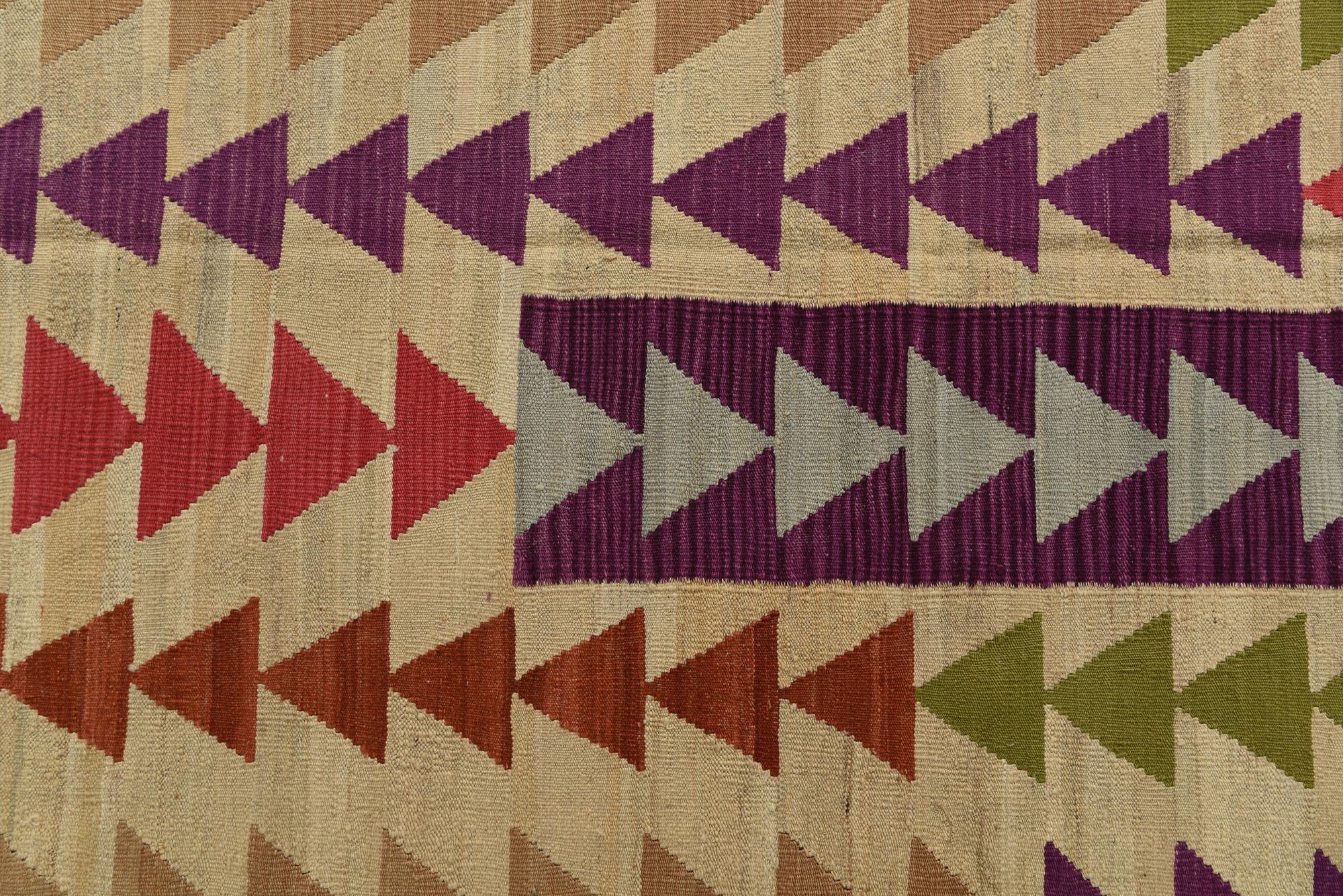 6' 8 x 9' 8 Hand Woven Kilim Modern Wool Rug