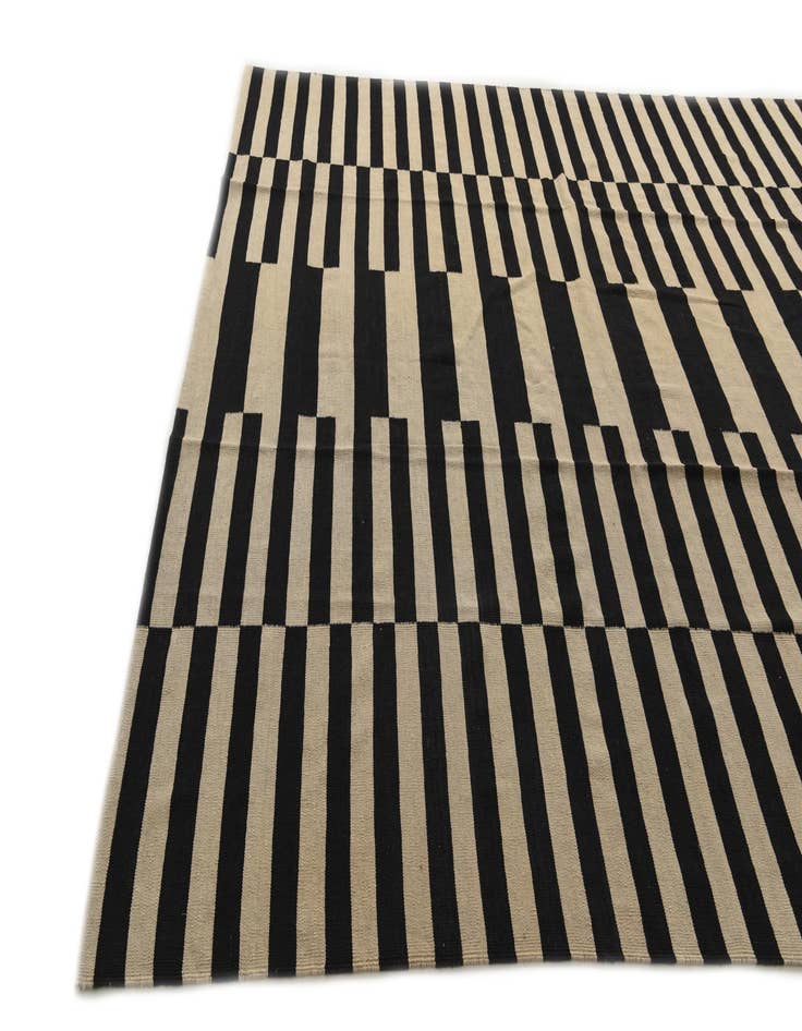 Detail image of 10' 2 x 13'  Hand Woven Kilim Modern Wool Rug