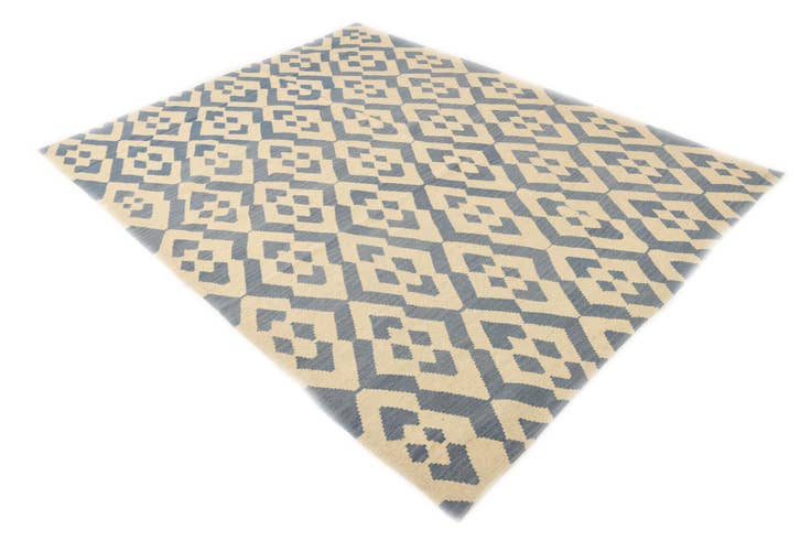 Detail image of 6' 2 x 8' 2 Hand Woven Kilim Modern Wool Rug