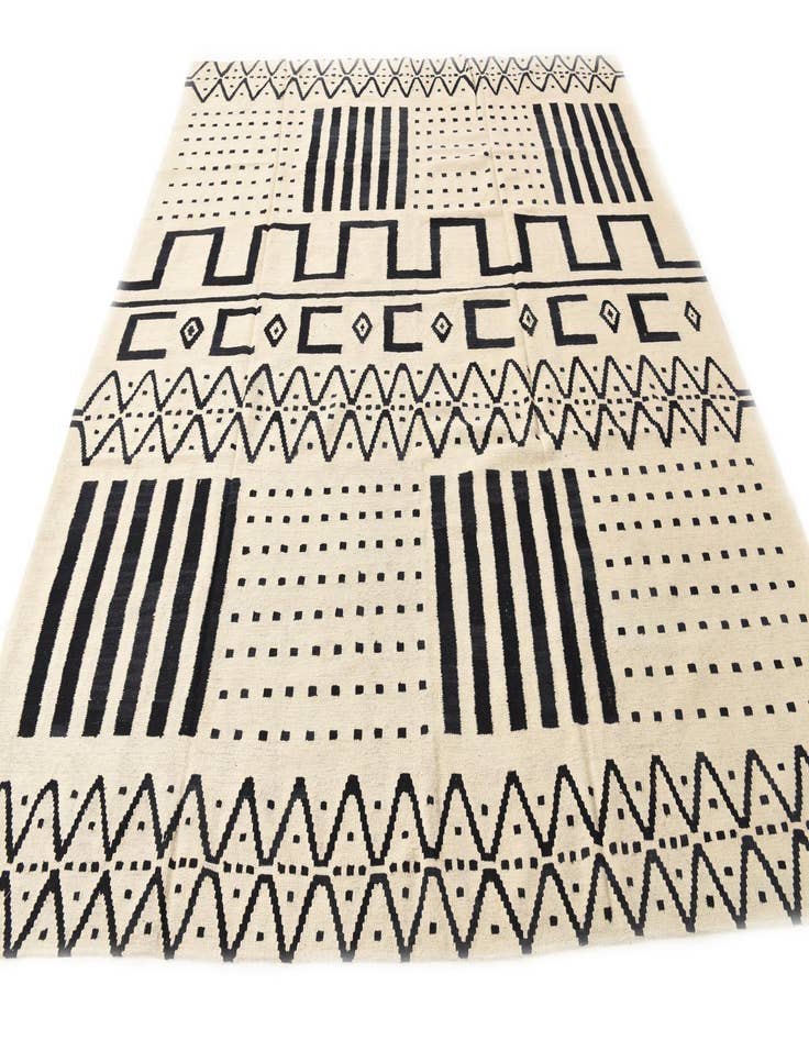 Detail image of 8' 6 x 9' 5  Hand Woven Kilim Modern Wool Rug