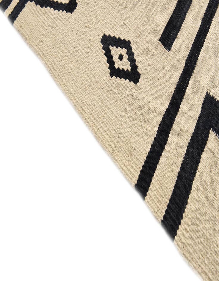 Detail image of 8' 6 x 9' 5  Hand Woven Kilim Modern Wool Rug