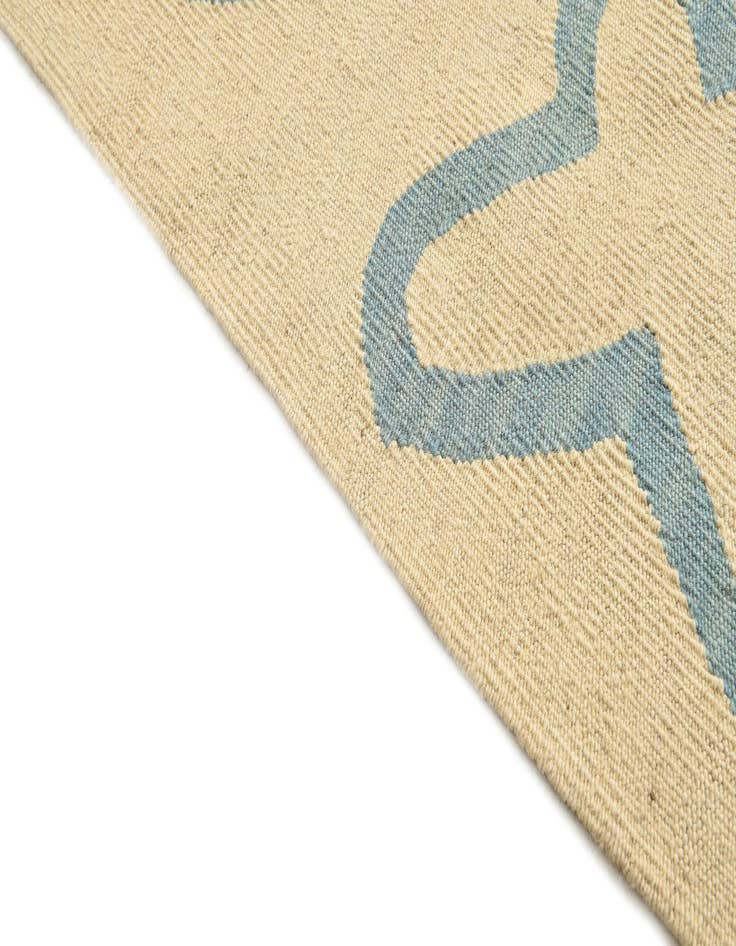 Detail image of 5' 1 x 6' 6  Hand Woven Kilim Modern Wool Rug