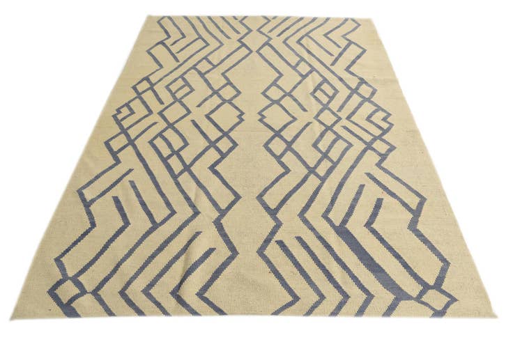 Detail image of 6' x 8' 2 Hand Woven Kilim Modern Wool Rug