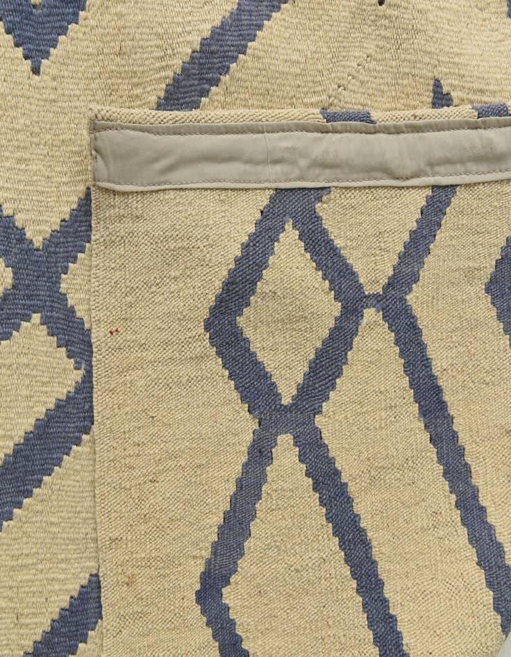 Detail image of 6' x 8' 2  Hand Woven Kilim Modern Wool Rug