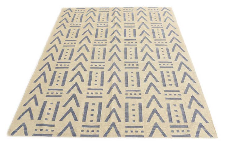 Detail image of 5' 3 x 6' 5 Hand Woven Kilim Modern Wool Rug