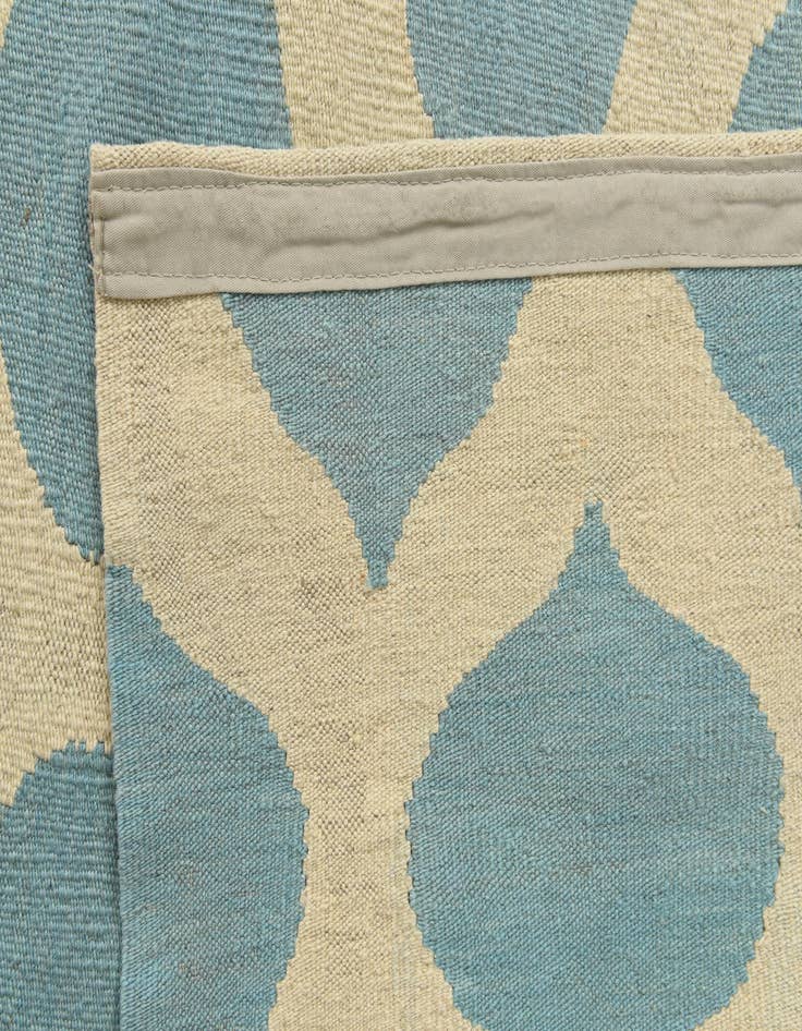 Detail image of 6' 6 x 9' 9  Hand Woven Kilim Modern Wool Rug