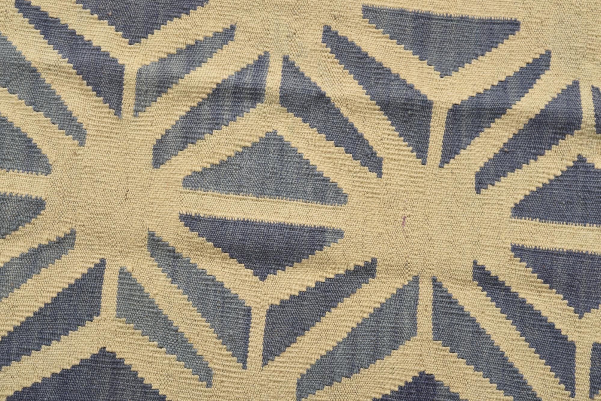 4' 6 x 5' 6 Hand Woven Kilim Modern Wool Rug