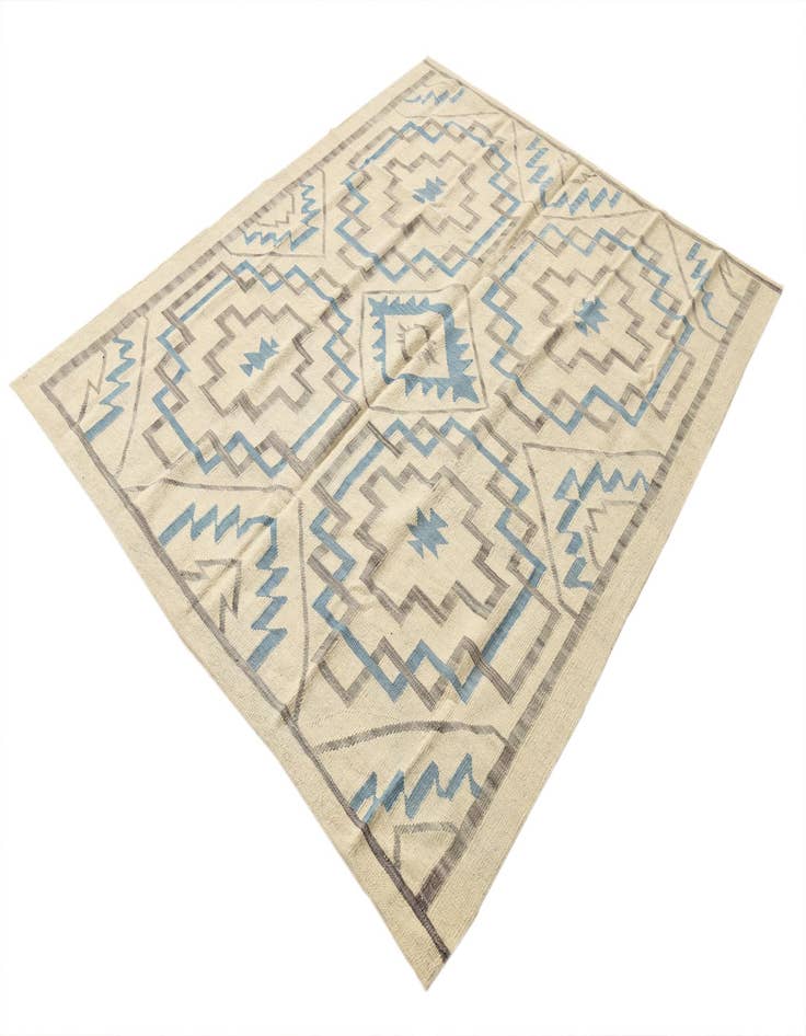 Detail image of 6' x 7' 6  Hand Woven Kilim Modern Wool Rug