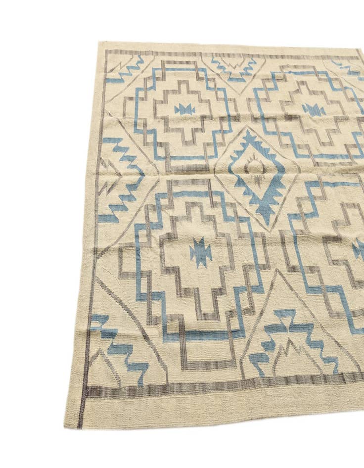 Detail image of 6' x 7' 6  Hand Woven Kilim Modern Wool Rug