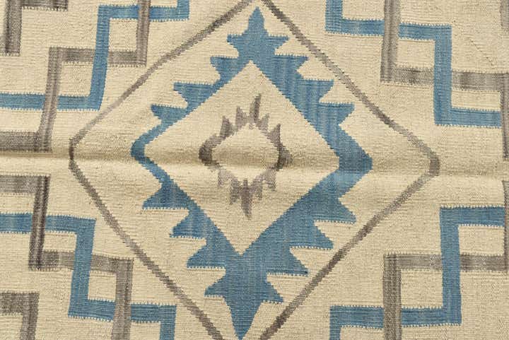 6' x 7' 6 Hand Woven Kilim Modern Wool Rug