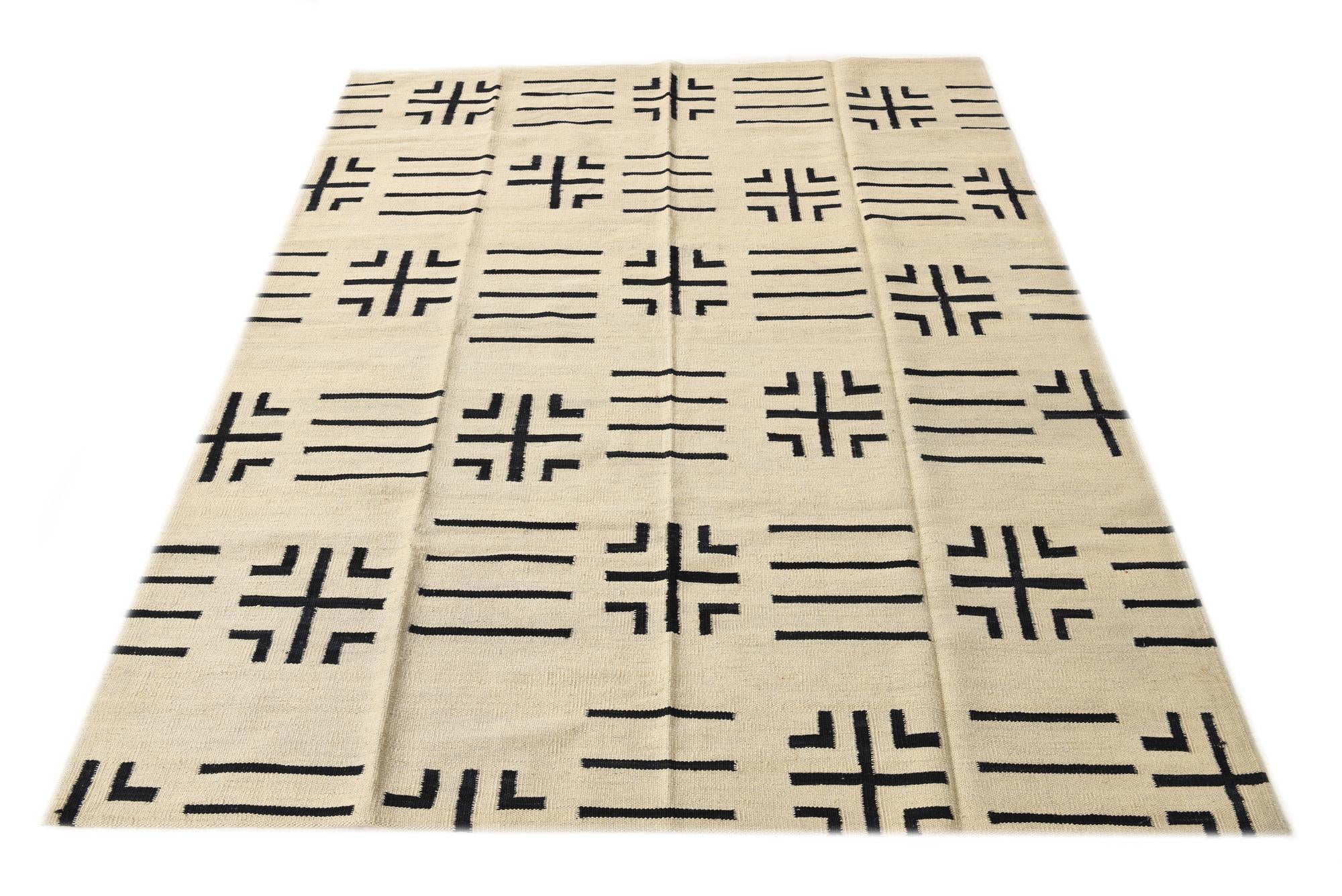 5' 4 x 6' 6 Hand Woven Kilim Modern Wool Rug
