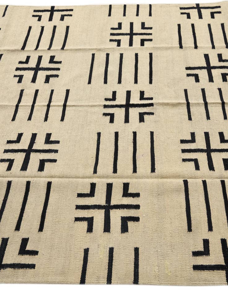 Detail image of 5' 4 x 6' 6  Hand Woven Kilim Modern Wool Rug