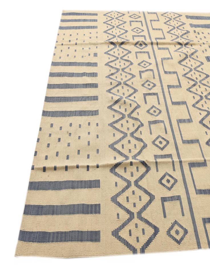 Detail image of 7' 1 x 9' 9  Hand Woven Kilim Modern Wool Rug