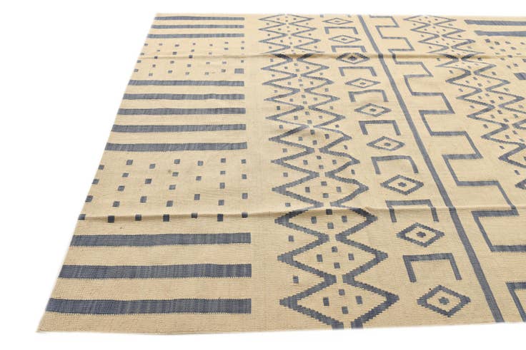 Detail image of 7' 1 x 9' 9 Hand Woven Kilim Modern Wool Rug