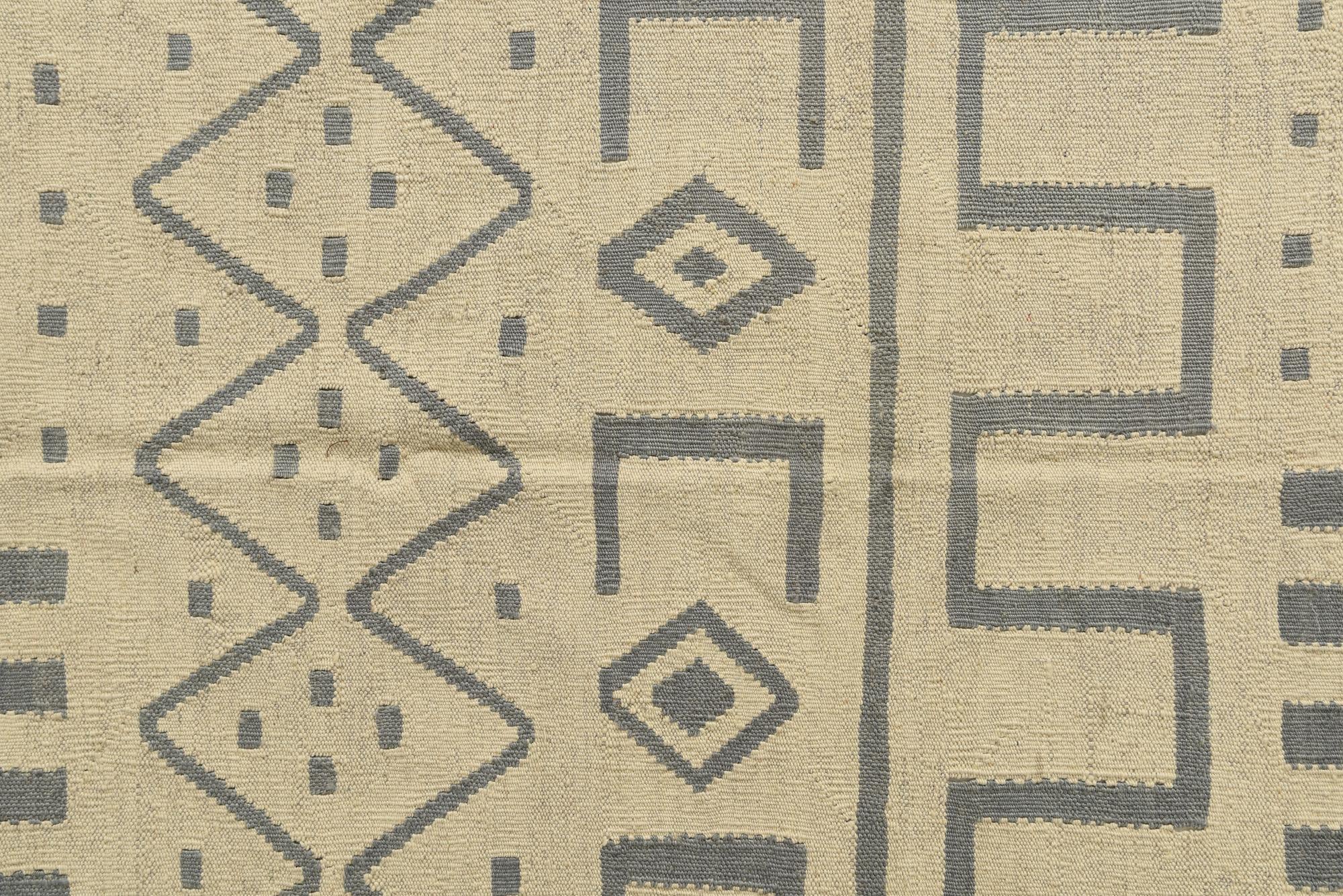 6' x 7' 6 Hand Woven Kilim Modern Wool Rug