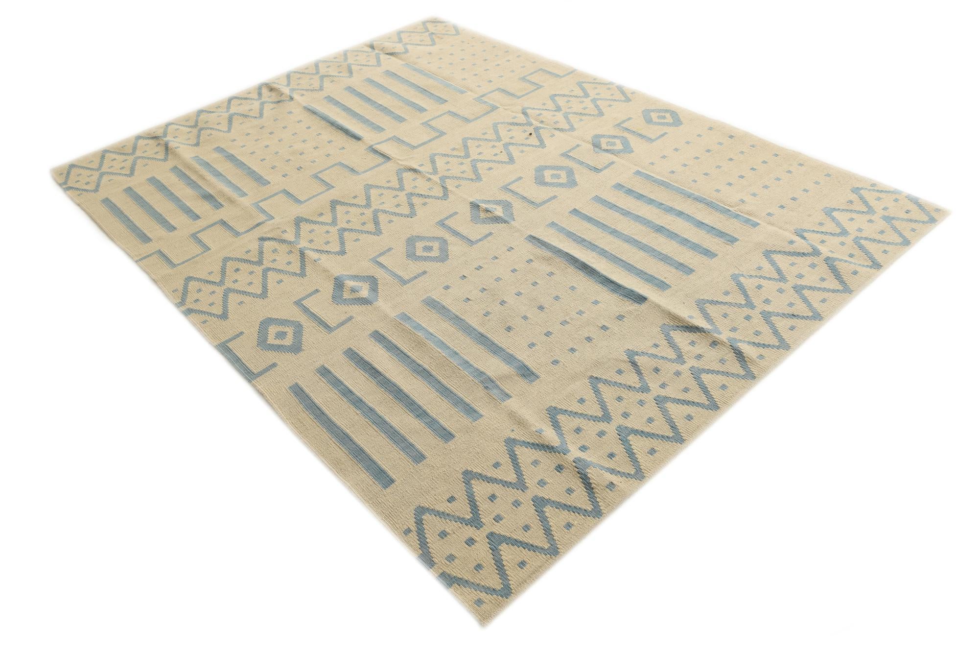 5' 9 x 7' 8 Hand Woven Kilim Modern Wool Rug