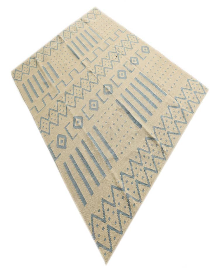 Detail image of 5' 9 x 7' 8  Hand Woven Kilim Modern Wool Rug