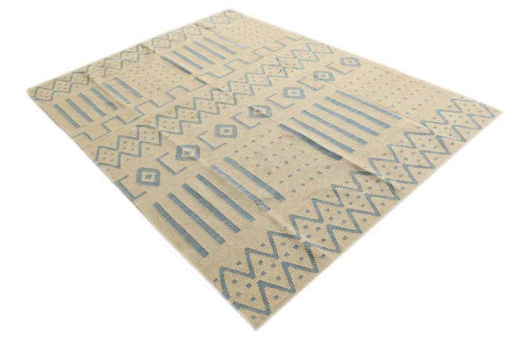 Detail image of 5' 9 x 7' 8 Hand Woven Kilim Modern Wool Rug