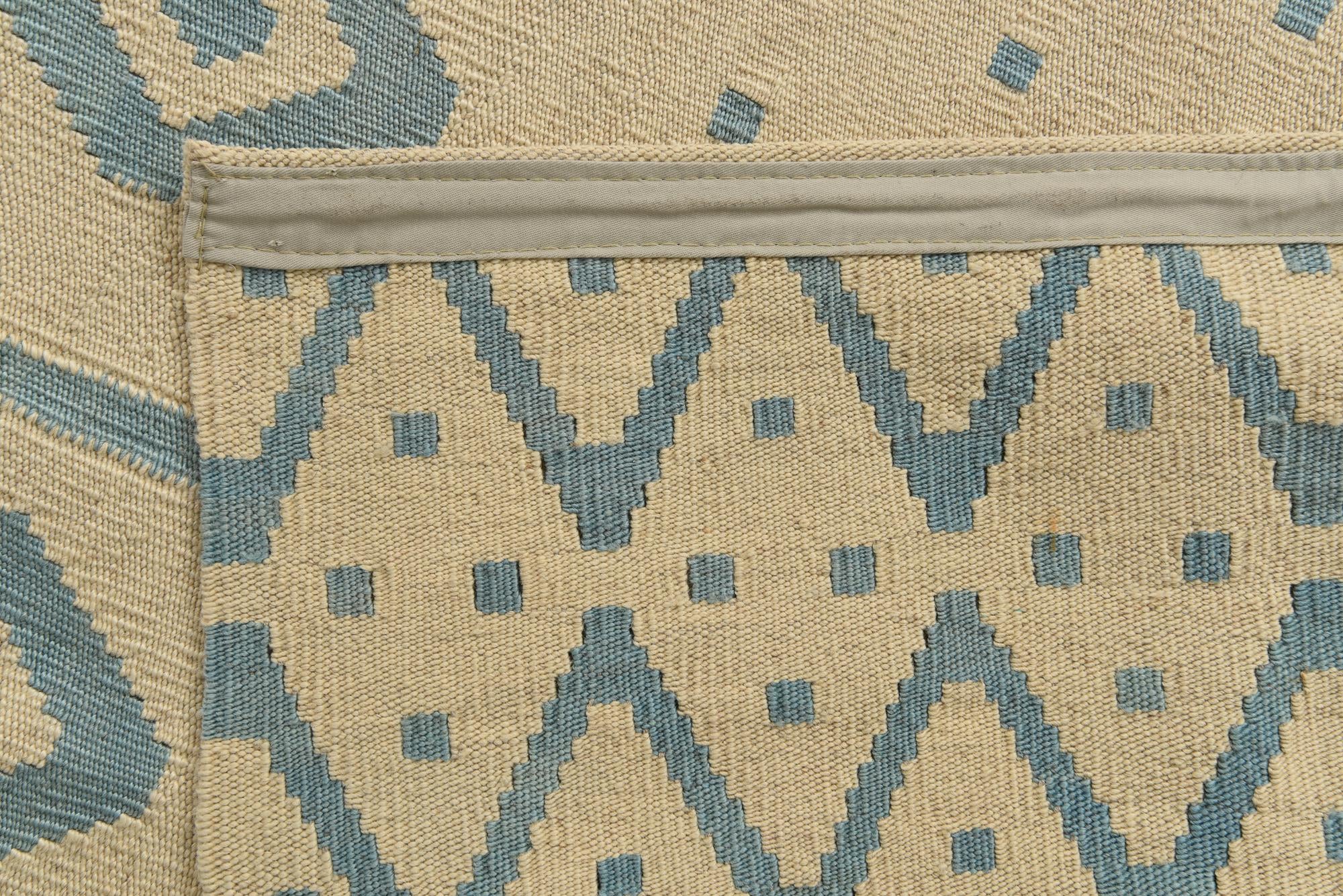 5' 9 x 7' 8 Hand Woven Kilim Modern Wool Rug