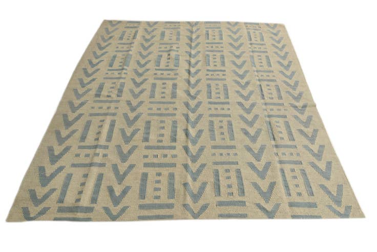 Detail image of 5' 4 x 6' 7 Hand Woven Kilim Modern Wool Rug