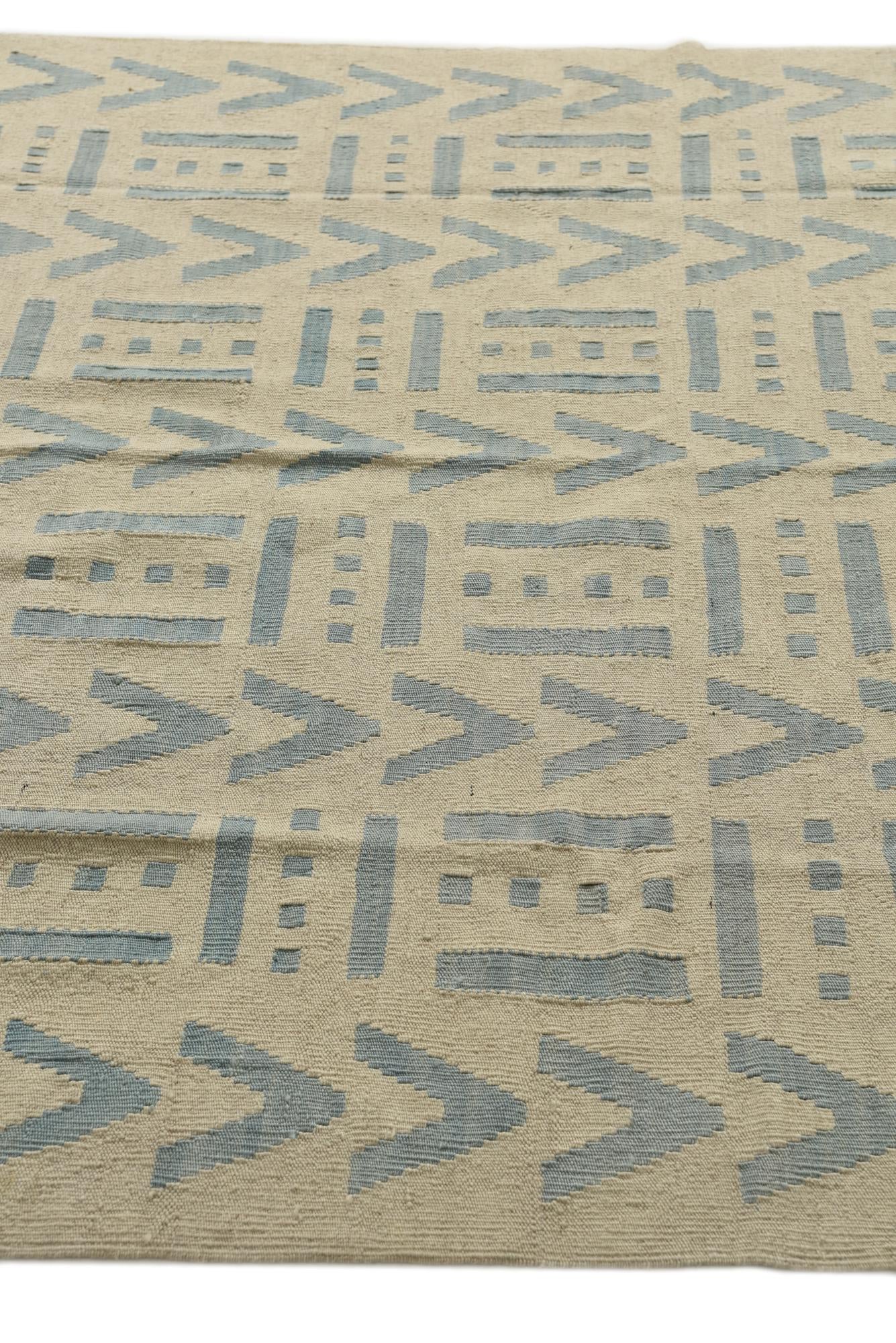 5' 4 x 6' 7 Hand Woven Kilim Modern Wool Rug