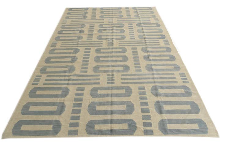 Detail image of 6' 3 x 9' 5 Hand Woven Kilim Modern Wool Rug