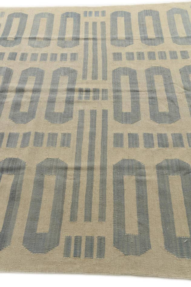 Detail image of 6' 3 x 9' 5 Hand Woven Kilim Modern Wool Rug