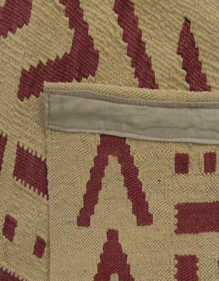 Detail image of 6' 9 x 9' 9  Hand Woven Kilim Modern Wool Rug