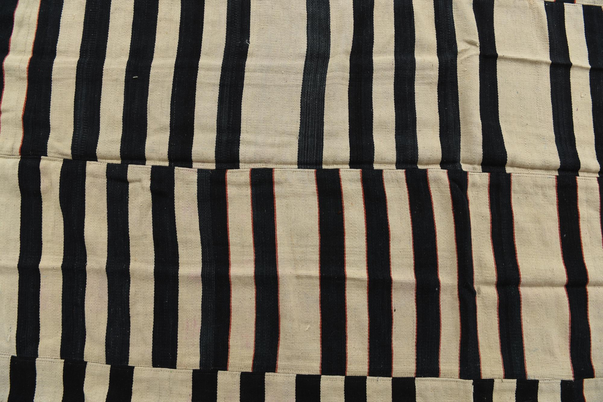 5' 5 x 8' Hand Woven Kilim Patchwork Wool Rug