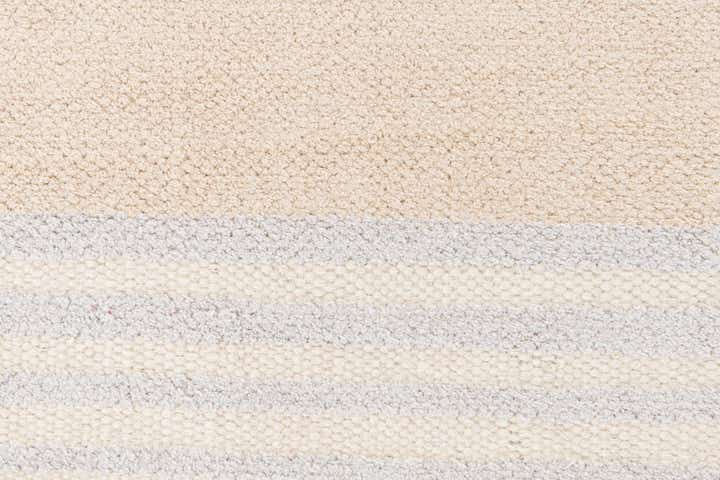 2' 7 x 5' 1 Hand Knotted Kilim Wool Rug