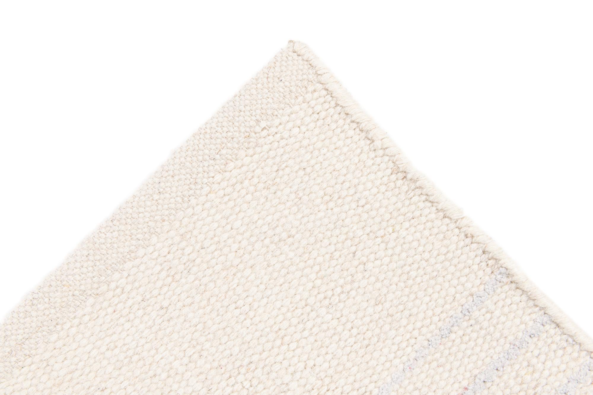 2' 7 x 5' 1 Hand Knotted Kilim Wool Rug