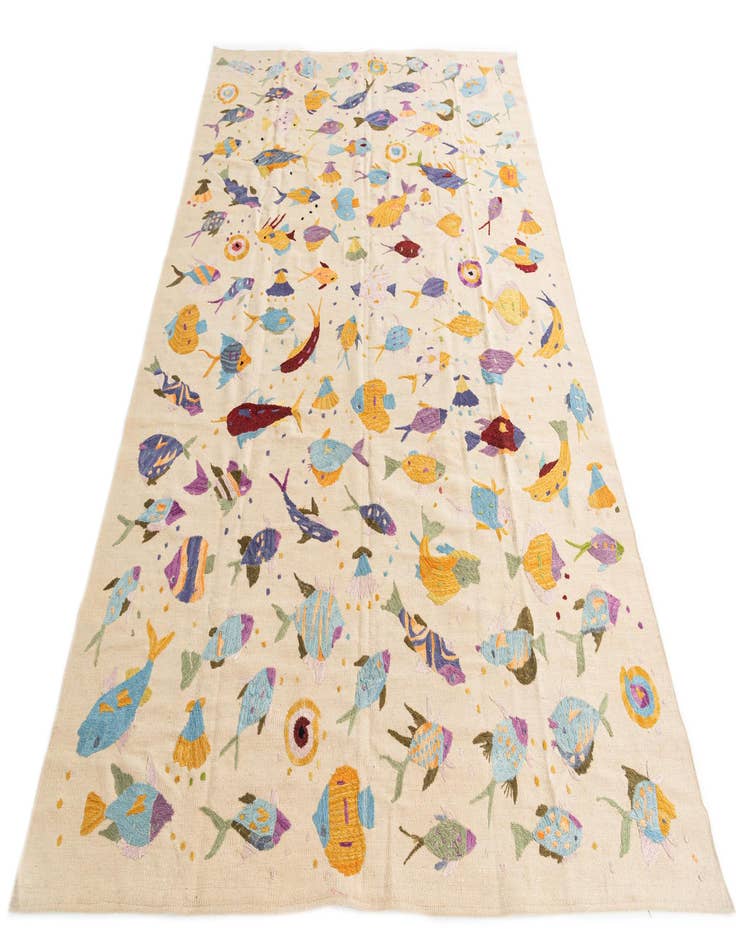 Detail image of 6' 5 x 9' 5  Hand Woven Kilim Suzani Wool Rug