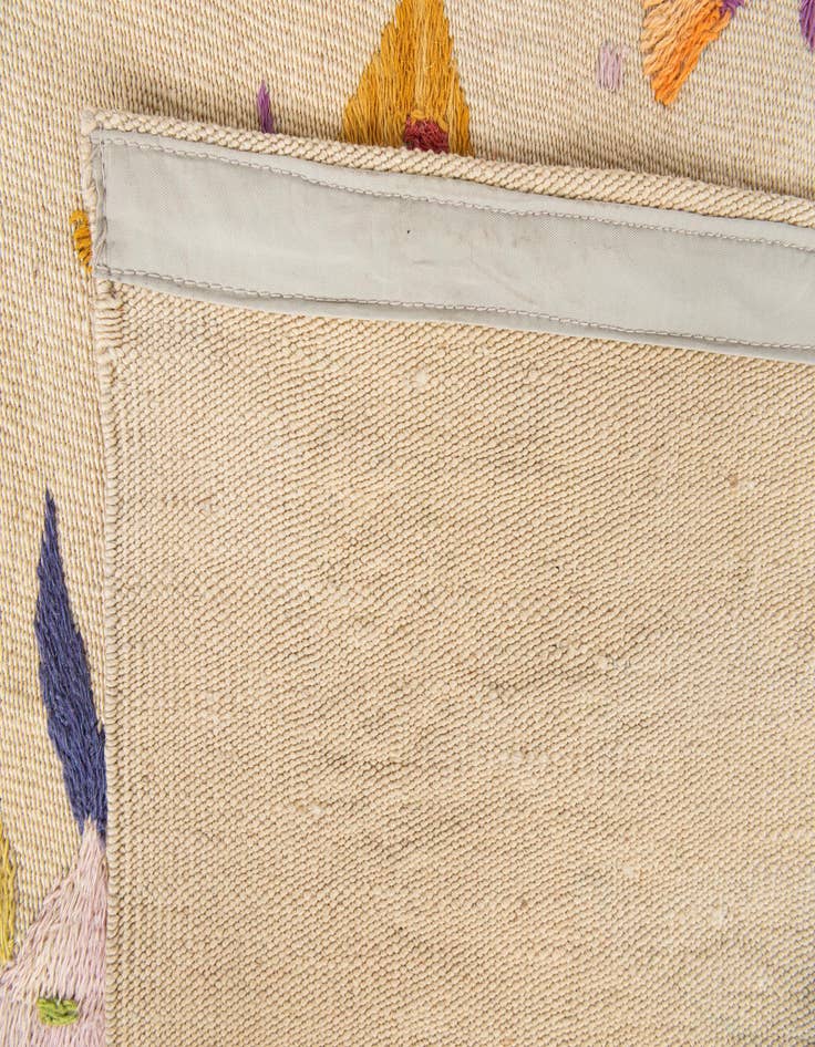 Detail image of 6' 5 x 9' 5  Hand Woven Kilim Suzani Wool Rug