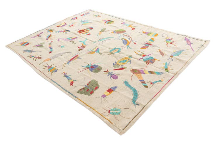 Detail image of 5' 5 x 7' 4 Hand Woven Kilim Suzani Wool Rug