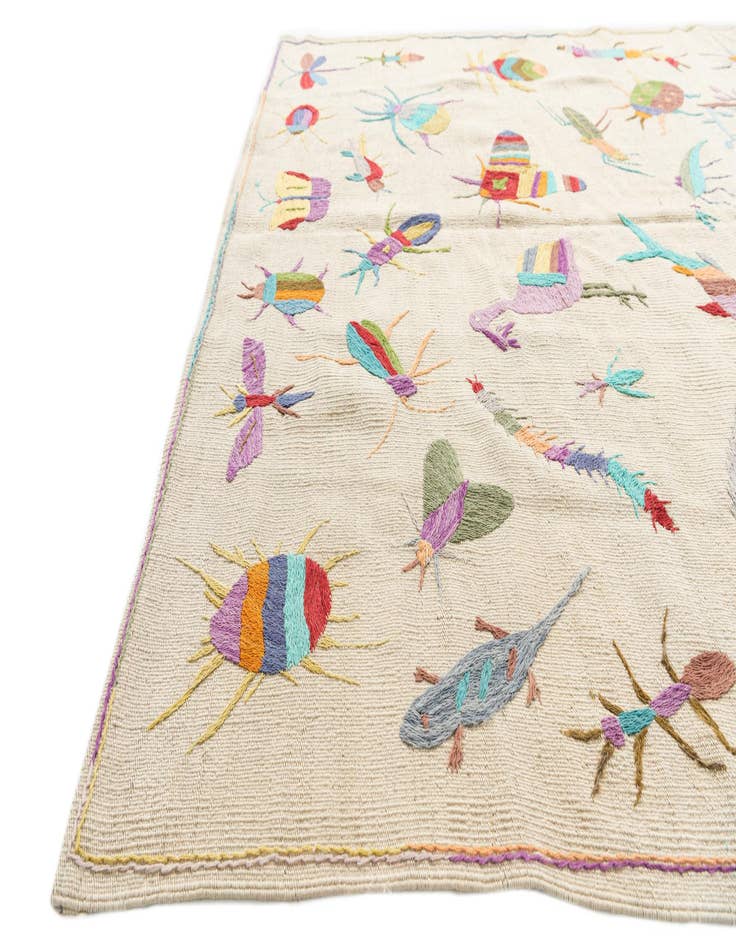 Detail image of 5' 5 x 7' 4  Hand Woven Kilim Suzani Wool Rug