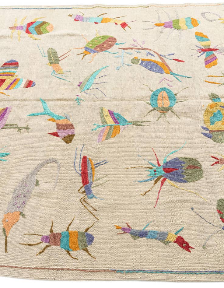 Detail image of 5' 5 x 7' 4  Hand Woven Kilim Suzani Wool Rug