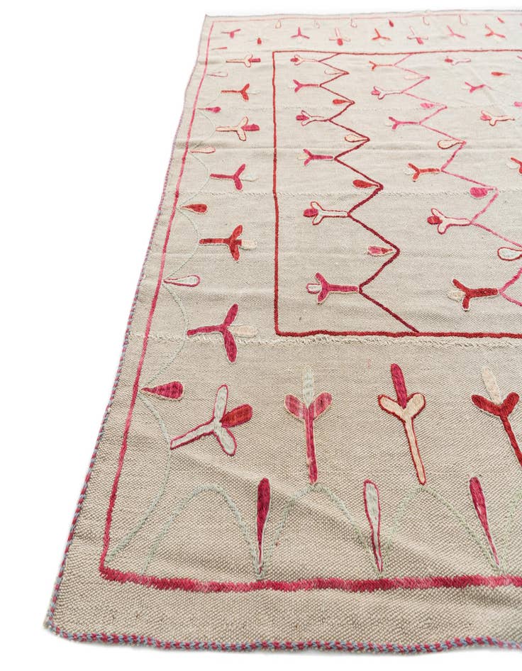 Detail image of 6' x 7' 6  Hand Woven Kilim Suzani Wool Rug