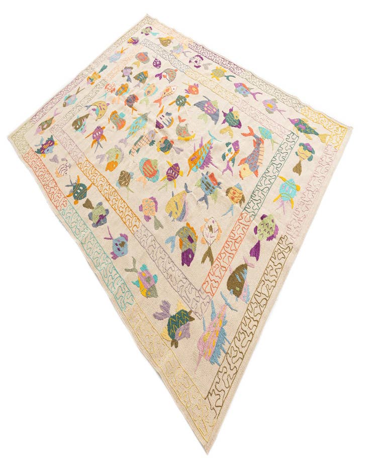 Detail image of 5' 6 x 7' 8 Hand Woven Kilim Suzani Wool Rug