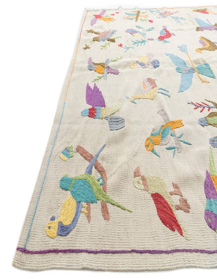 Detail image of 5' 7 x 8'  Hand Woven Kilim Suzani Wool Rug