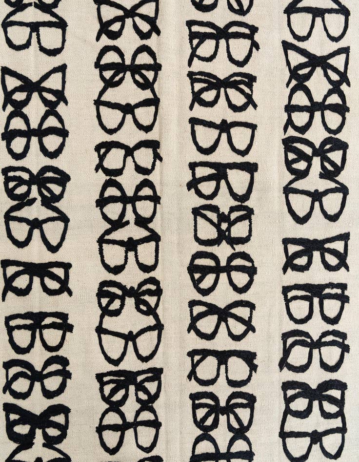 Detail image of 6' 4 x 9' 3  Hand Woven Kilim Suzani Wool Rug