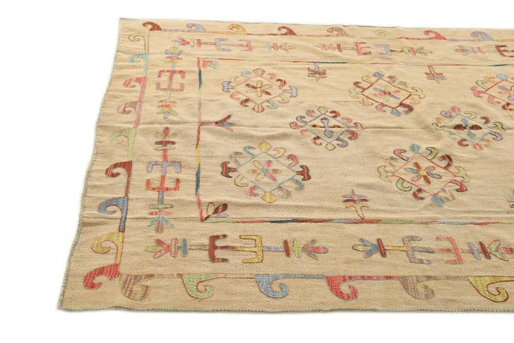 Detail image of 5' 7 x 7' 5 Hand Woven Kilim Suzani Wool Rug