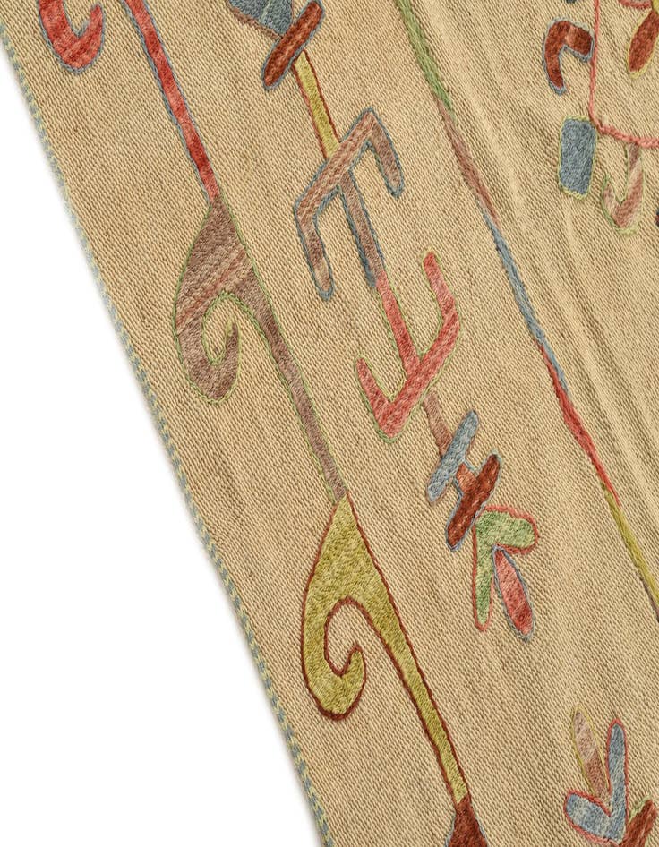 Detail image of 5' 7 x 7' 5  Hand Woven Kilim Suzani Wool Rug