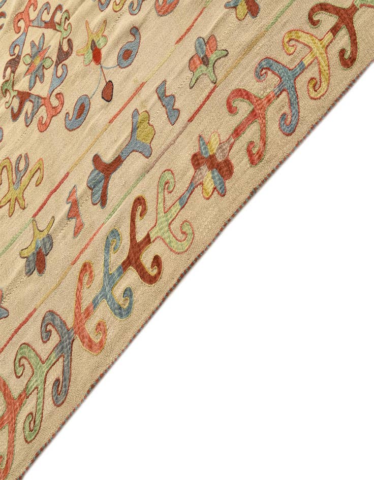 Detail image of 5' 11 x 7' 7  Hand Woven Kilim Suzani Wool Rug