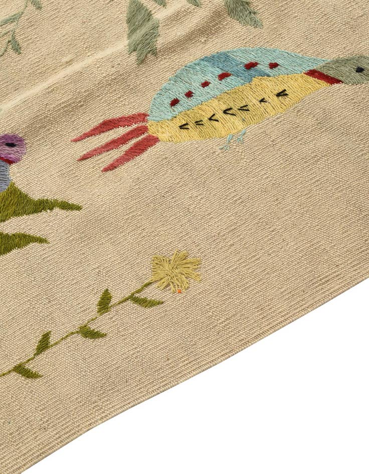Detail image of 5' 9 x 7' 5  Hand Woven Kilim Suzani Wool Rug