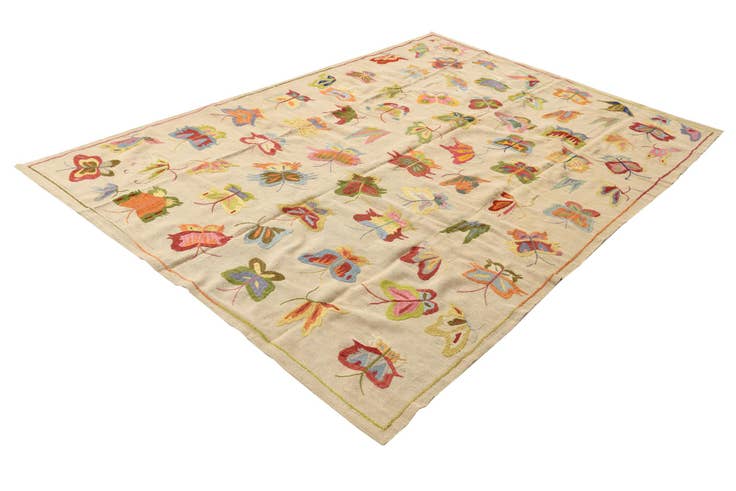 Detail image of 6' 5 x 9' 4 Hand Woven Kilim Suzani Wool Rug