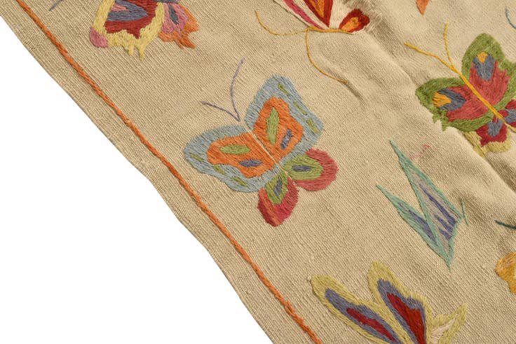 Detail image of 6' 5 x 9' 4 Hand Woven Kilim Suzani Wool Rug