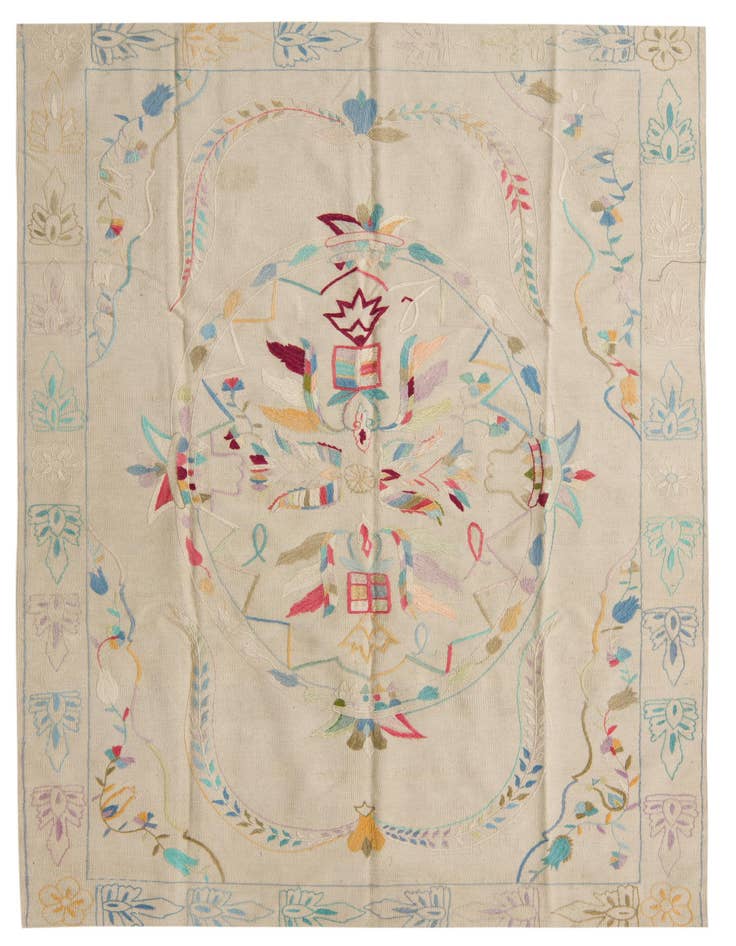 Detail image of 5' 7 x 7' 9 Hand Woven Kilim Suzani Wool Rug