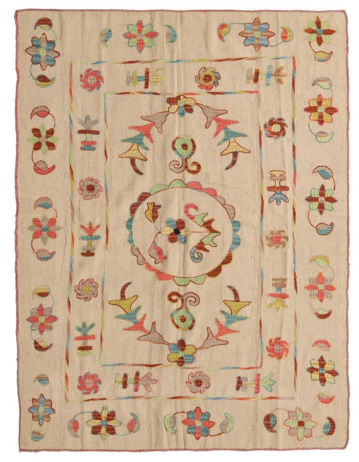Detail image of 5' x 6' 10 Hand Woven Kilim Suzani Wool Rug
