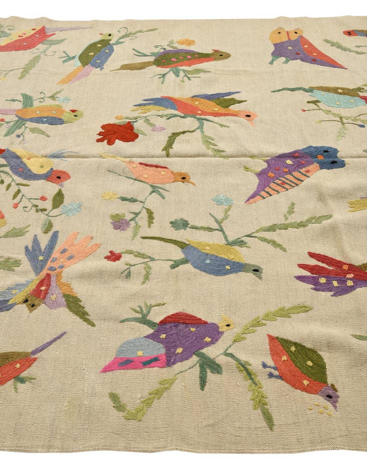 Detail image of 6' 5 x 9'  Hand Woven Kilim Suzani Wool Rug